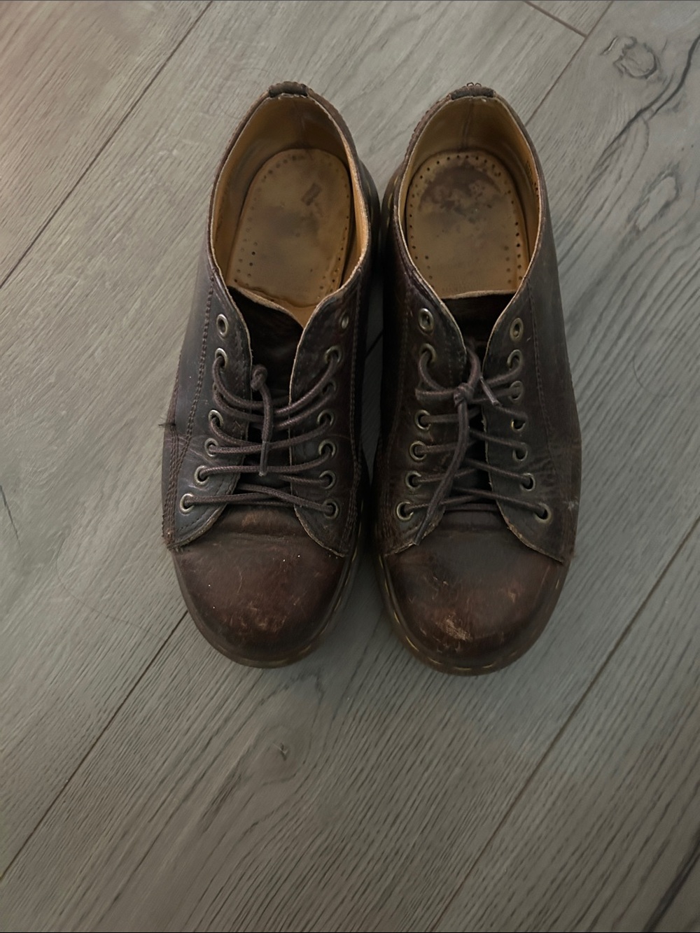 Dr. Martens Men's Brown Leather vintage shoe